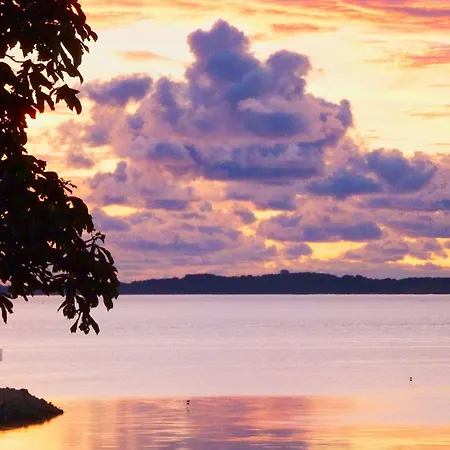Ferienhaus Gisela Ferienwohnung Vilmblick Apartment Neuendorf (Rugen)